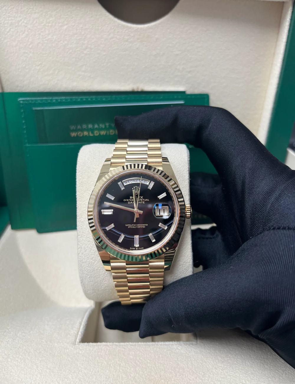 Rolex Day-Date 40 Black Dial - Imagem 2