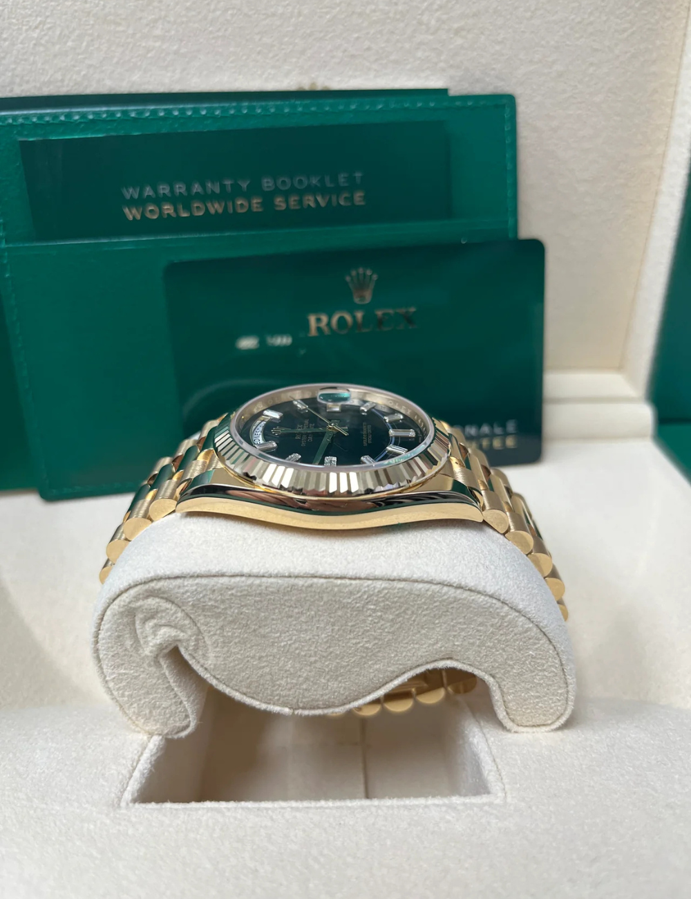 Rolex Day-Date 40 Black Dial - Imagem 7