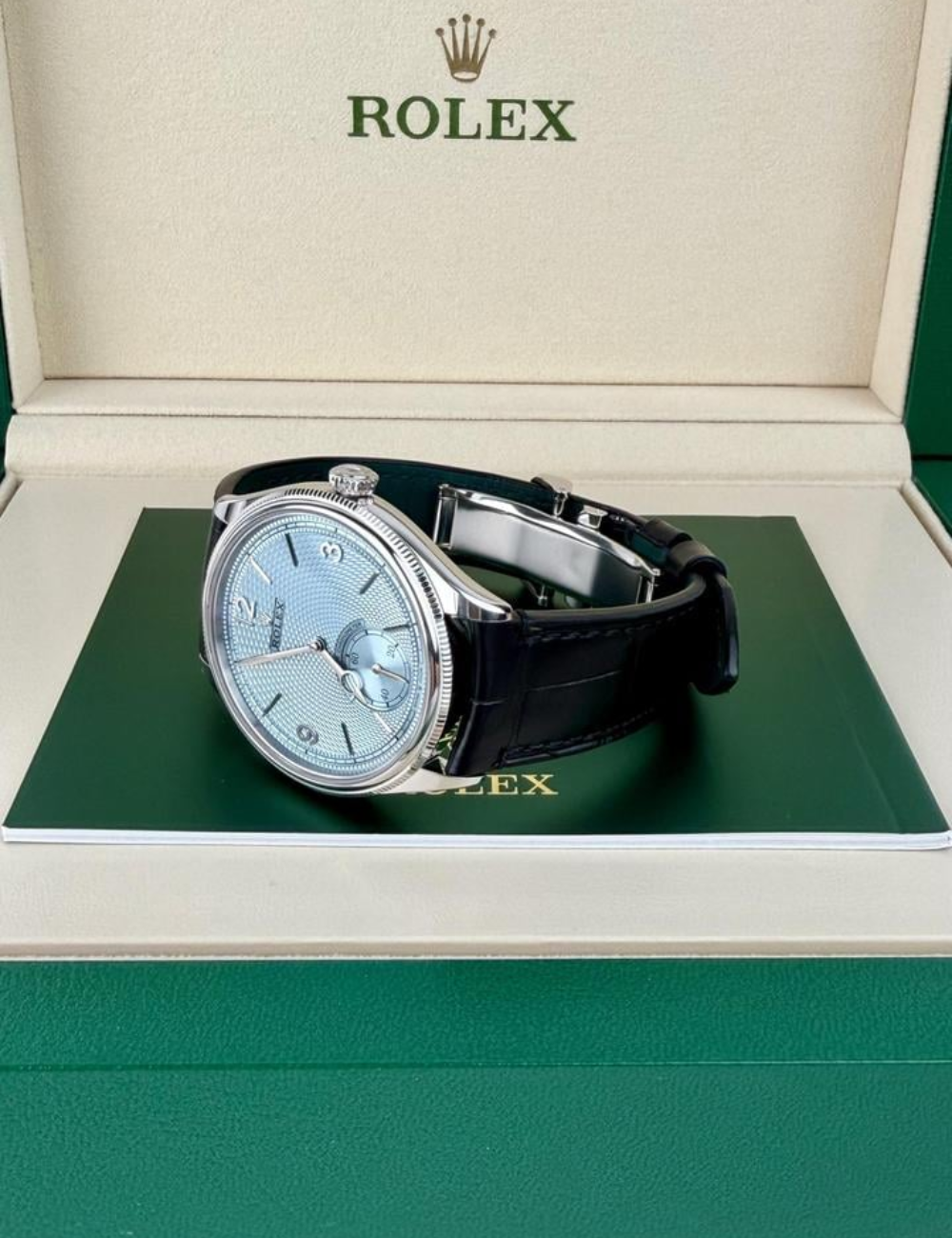 Rolex Perpetual 1908 Platinum Ice Blue - Imagem 3