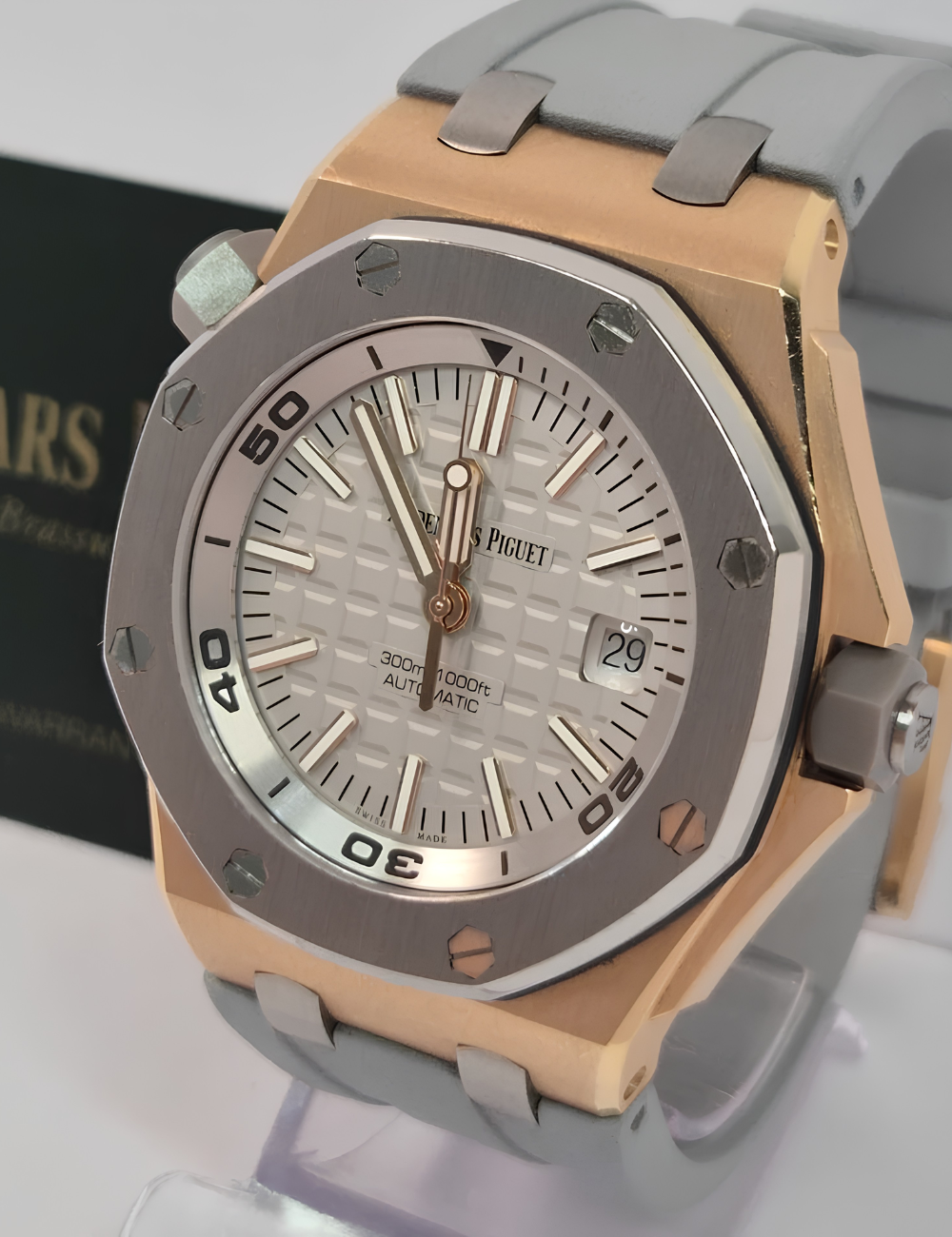 Audemars Piguet Royal Oak Offshore Diver Two-Tone - Imagem 3