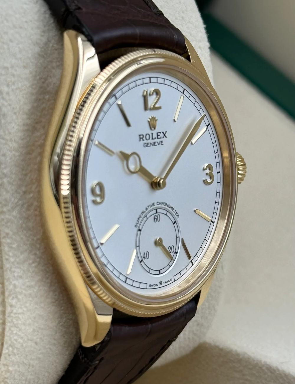 Rolex Perpetual 1908 White Dial Yellow Gold - Imagem 4