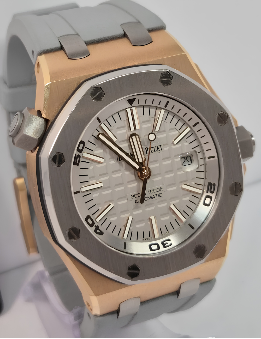 Audemars Piguet Royal Oak Offshore Diver Two-Tone - Imagem 4