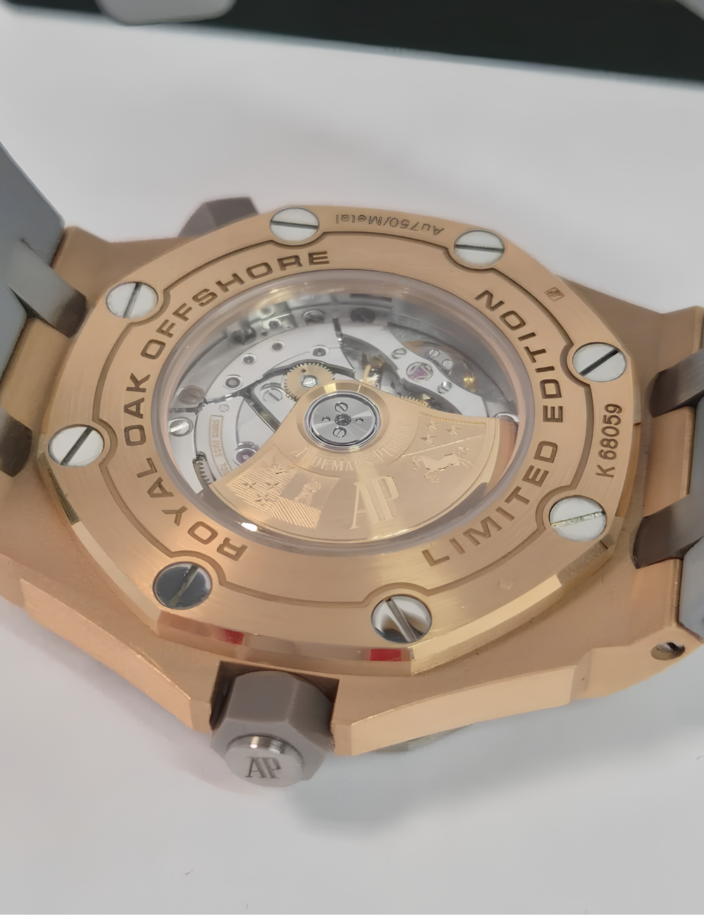 Audemars Piguet Royal Oak Offshore Diver Two-Tone - Imagem 5